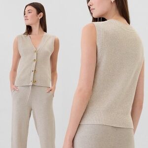 GAP Beige Ribbed Sweater Vest